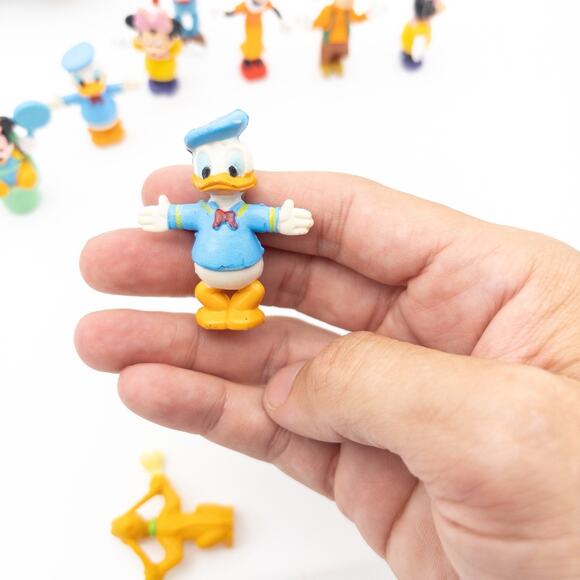 VTG 1987 Arco Disney Mickey’s Airport Airplane With Lot Of 10 Figures + Car - Picture 3 of 15